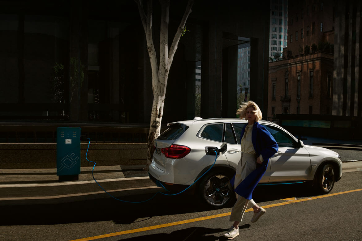 THE iX3. DER ERSTE VOLLELEKTRISCHE BMW iX3.